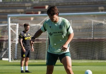 Jaime Vázquez se presenta: «Tengo buena salida de balón, aunque en defensa tengo que apretar más»