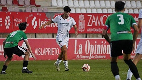 Adri Ruiz tampoco sigue en la Cultural y pone rumbo a Valencia