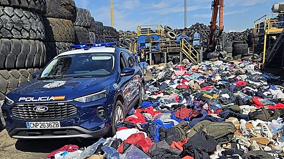 Destruidos en La Bañeza cerca de una tonelada de productos falsificados intervenidos por la Policía Nacional