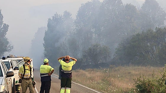 Las imágenes del grave incendio en La Utrera
