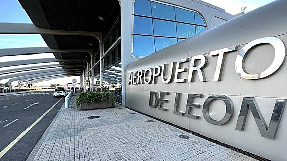 La Diputación trabaja con varias agencias para la futura terminal de carga del Aeropuerto de León