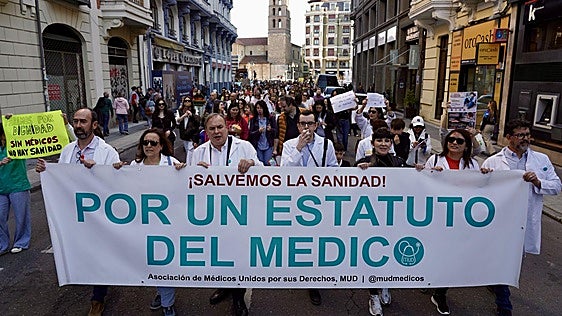 La sanidad leonesa se prepara para un otoño caliente con la huelga indefinida llamando a la puerta