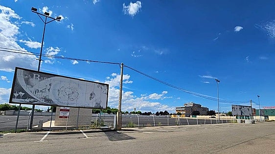 La Bañeza abre el plazo para solicitar el abono mensual y la autorización de uso del aparcamiento municipal de camiones