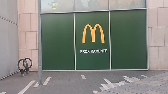 McDonald's amplía su imperio en León con un nuevo restaurante en un barrio de la capital
