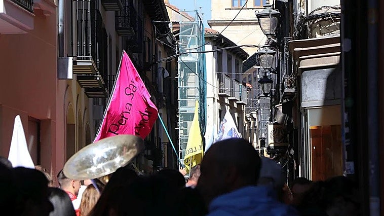 Los problemas del Húmedo en vísperas de San Froilán: «Tenemos derecho a vivir como los demás leoneses»