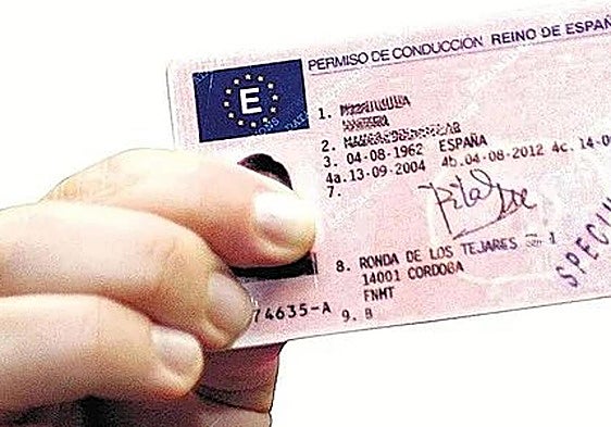 Ayudas de 900 euros para sacarte el carné de conducir: estas son las condiciones