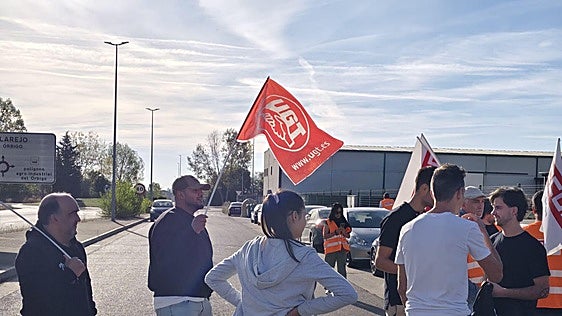 Primer día de huelga general entre los trabajadores de conservas vegetales en León