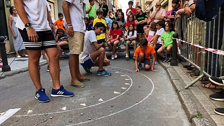Pregón, chapas y mucha fiesta en Astorga este fin de semana