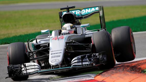 Lewis Hamilton, durante la sesión clasificatoria del GP de Italia. 