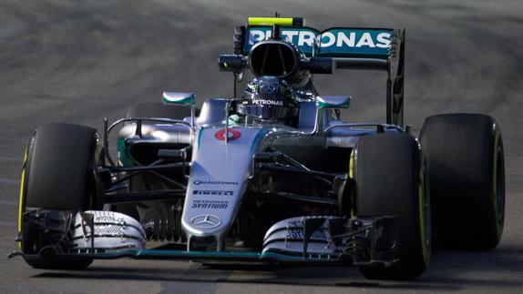 Nico Rosberg, durante los entrenamientos libres del GP de Singapur. 