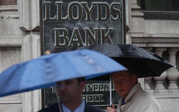 Este ajuste no supone ningún cierre de sucursal.