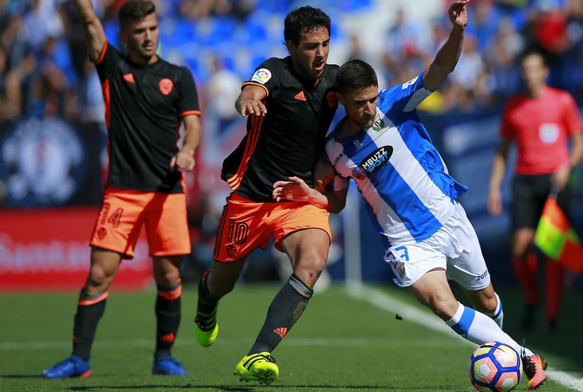 El Valencia deja casi finiquitada la eliminatoria en Butarque