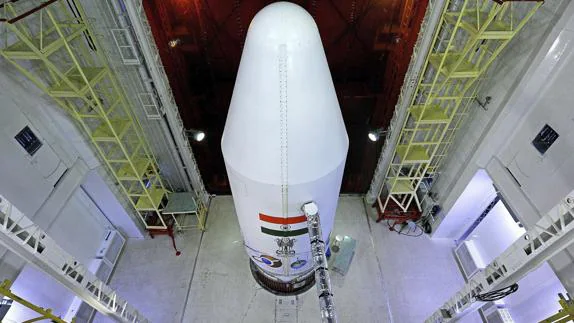 Un cohete en el centro espacial de Sriharikota.