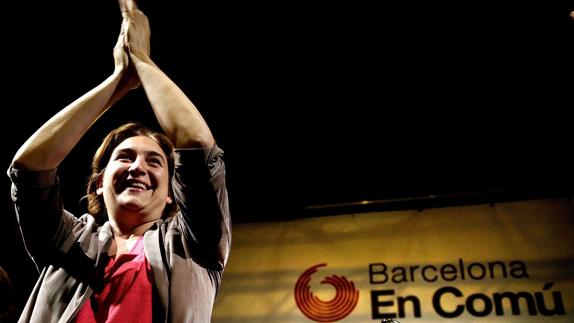 Ada Colau, tras ganar las elecciones municipales de Barcelona en 2015. 