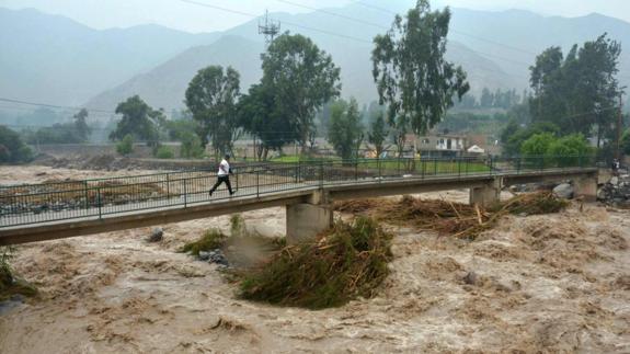 Destrozos por la lluvia en Perú.