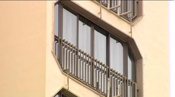 Investigan la muerte de una joven británica que cayó de un décimo piso en Benidorm