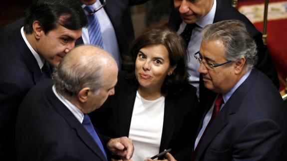 La vicepresidenta del Gobierno, Sorya Sáenz de Santamaría, durante el debate.