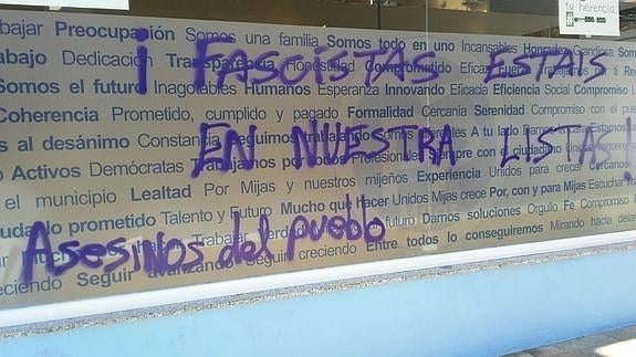 Pintada que apareció en la sede del PP de Mijas