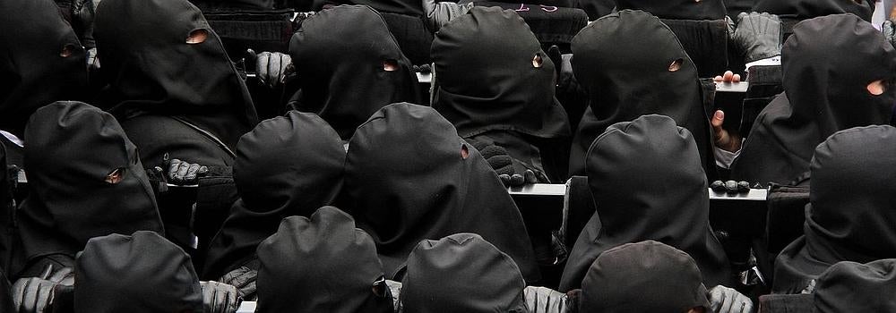 Emocionado saludo de los seises.