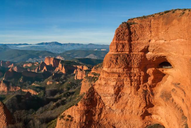 El Camino de Invierno en el Bierzo atraviesa el paraje de Las Médulas.