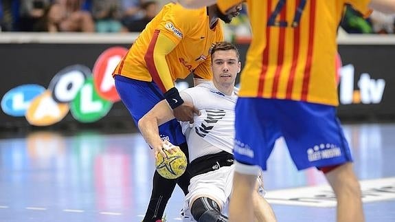 Instante del partido entre Barcelona y Ademar