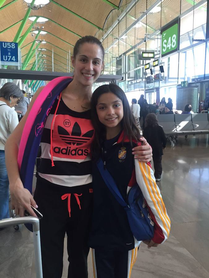 Carolina y Paula, antes de volar a Israel.