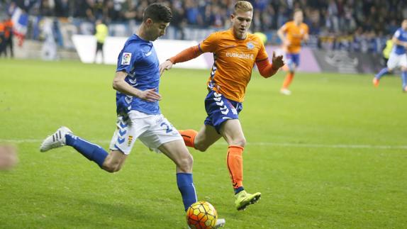 Nacho López, en un encuentro disputado contra el Deportivo Alavés. 