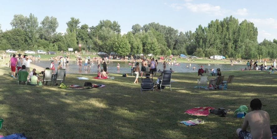 Playa fluvial de Villoria de Órbigo.