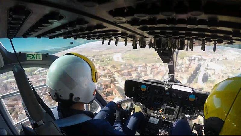 Helicóptero de Emergencias Sacyl, durante uno de sus traslados.