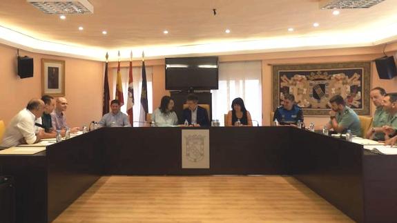 Teresa Mata y Juan Martínez Majo presiden la Junta de Gobierno Local.