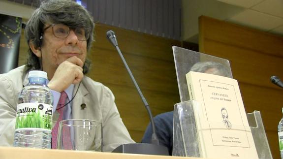 Eduardo Aguirre durante la presentación del libro.