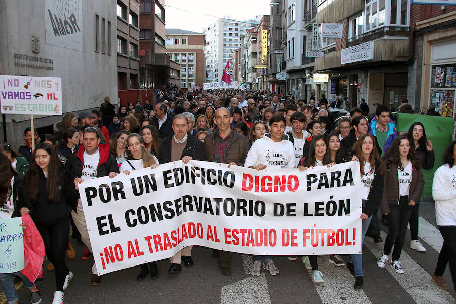 Manifestación en León pidiendo un nuevo Conservatorio para la ciudad.