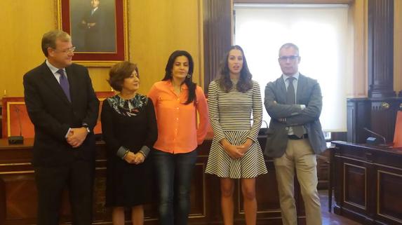 Homenaje del Ayuntamiento de León al Club Ritmo.