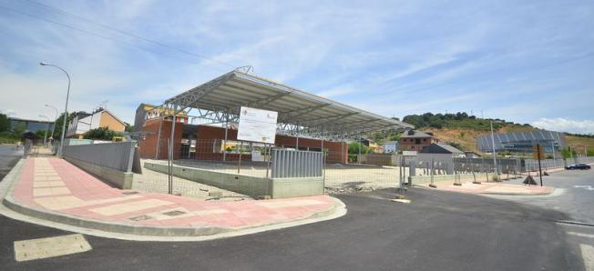 Un matrimonio asume la estación de buses de Bembibre por 375 euros al mes