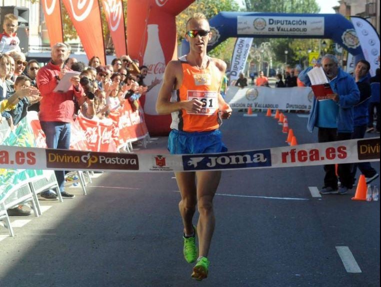 Sergio Sánchez gana en Tordesillas.