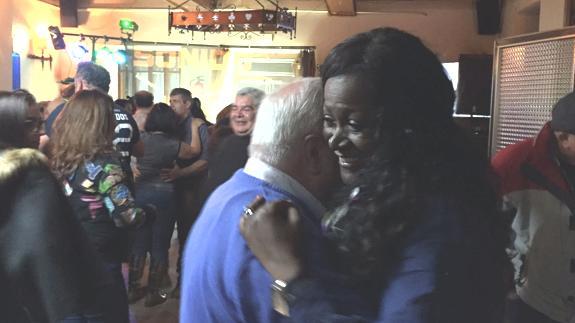 Participantes en la caravana del amor de Posada de Valdeón. 