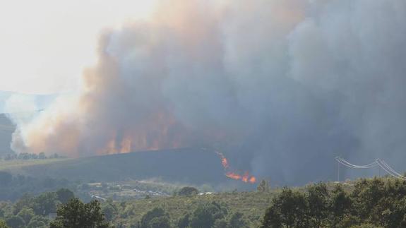 El Gobierno aprueba una actuación de emergencia para las zonas afectadas por el incendio de Fabero, Páramo del Sil y Peranzanes