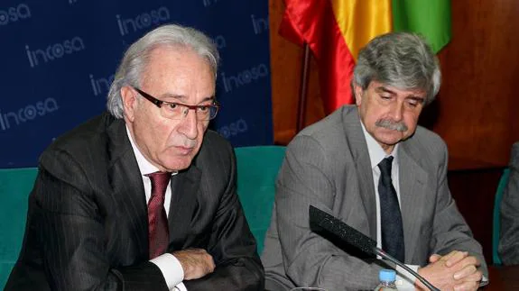 El presidente de Incosa, José Vega, junto al rector de la Ule, Juan Francisco García Marín. 