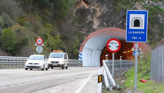 La carretera Nacional 120 comunica actualmente Ponferrada con Orense.