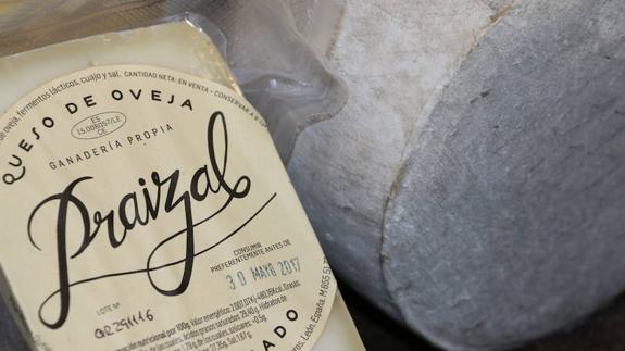 El queso semicurado de Praizal, uno de los éxitos de la empresa.