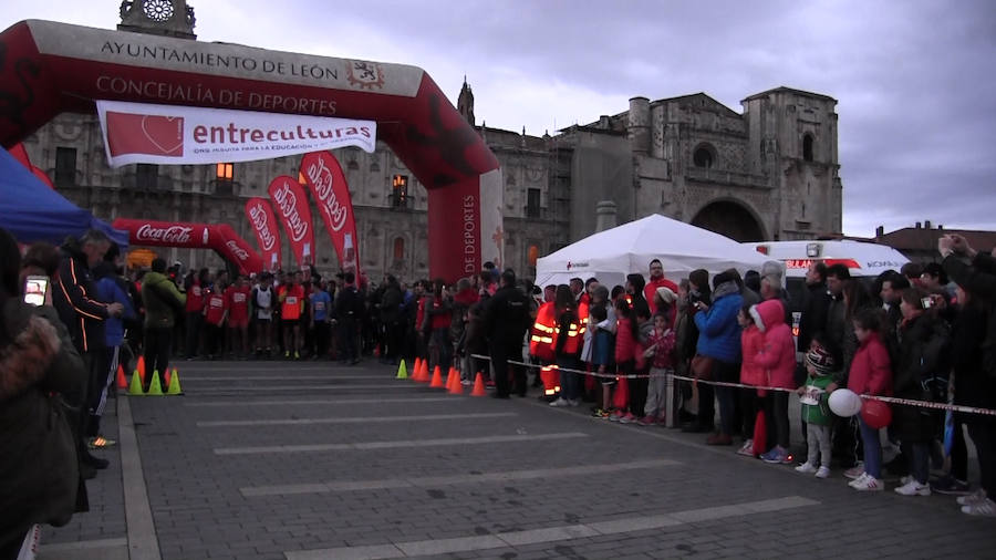 Salida de la carrera a los pies de San Marcos.