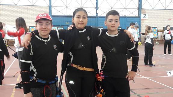 Representantes del club berciano en Burgos.