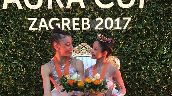 Paula Serrano y Sara Llana.