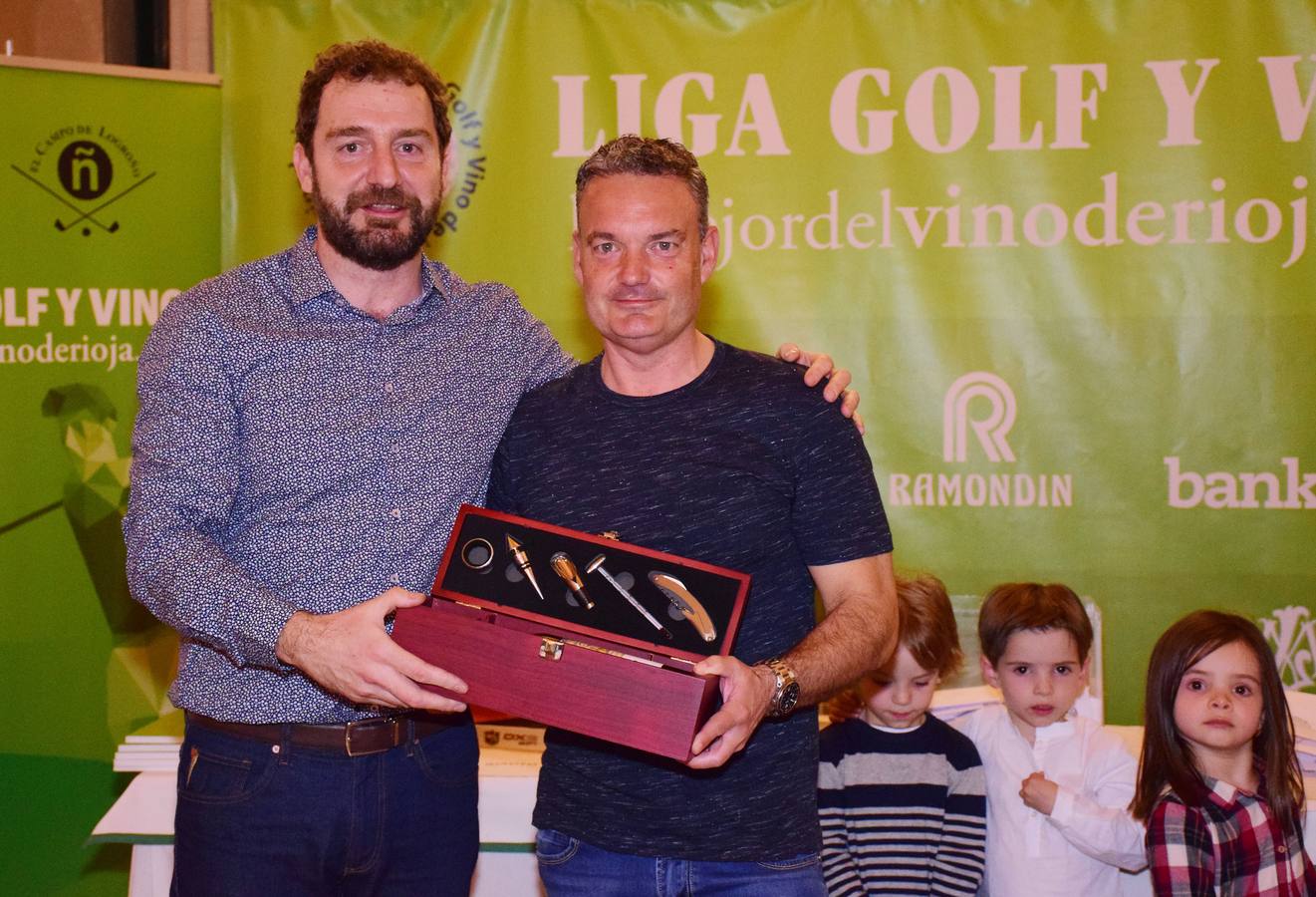 Los ganadores del torneo Finca Valpiedra recibieron sus premios de manos de los patrocinadores.