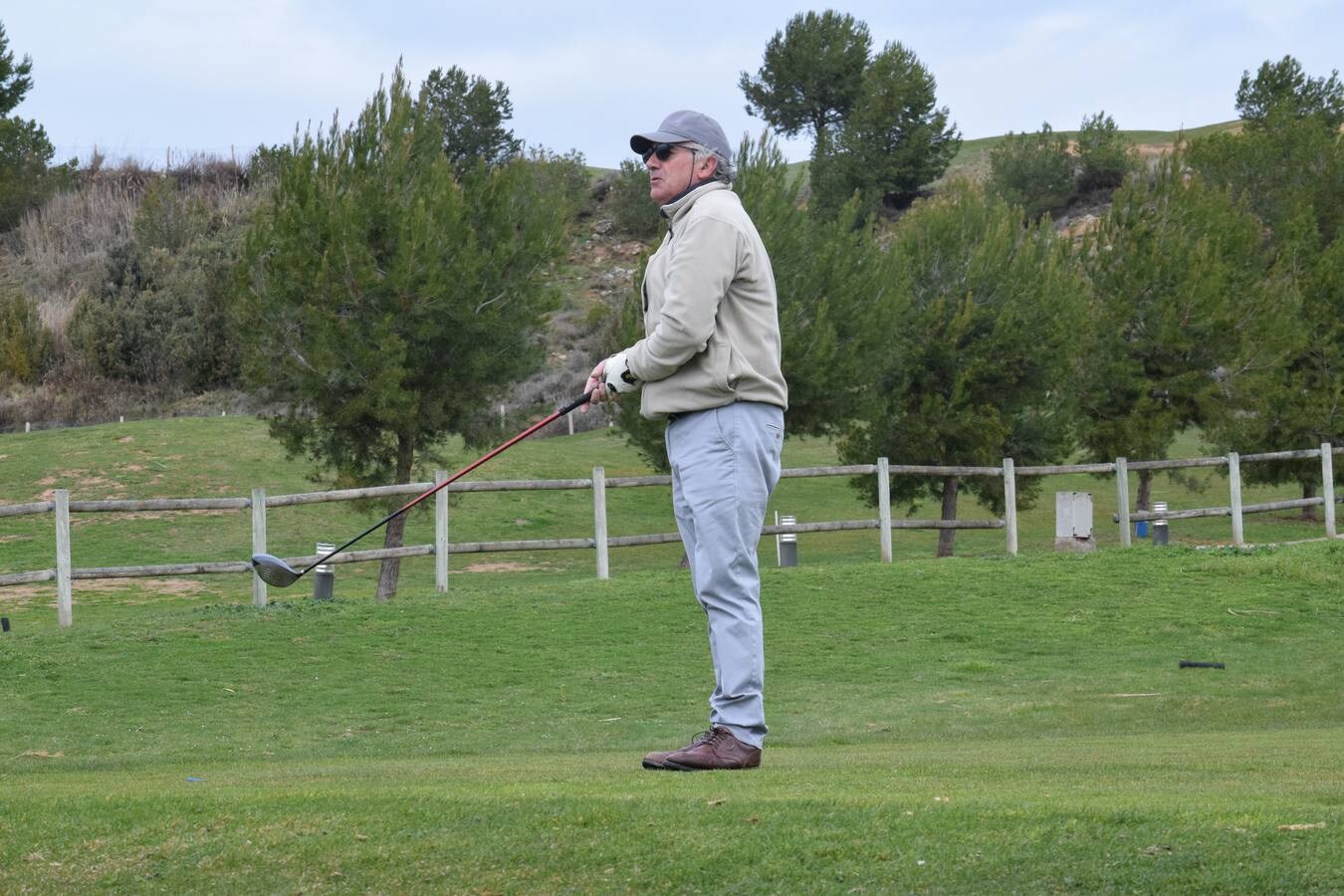 Fotos de los jugadores durante la tercera cita de la Liga de Golf y Vino.