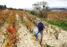 Tom Puyaubert, en La Mimbrera, precioso viñedo de Ábalos.