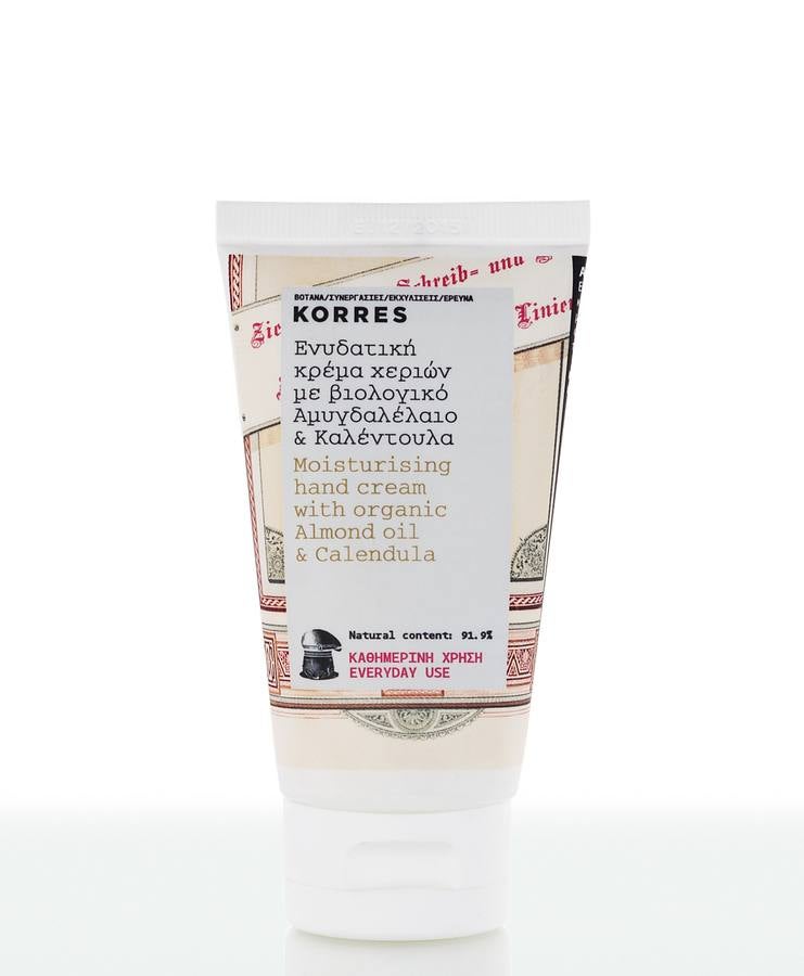 De textura ligera y no oleosa, la crema de Manos de Aceite de Almendras (con propiedades calmantes) y Caléndula (nutre, repara y retiene la hidratación natural de la piel) hidrata la delicada y expuesta piel de las manos. También contiene Provitamina B5, la Manteca de Karité y el Aloe de Vera. Es Ideal para usar a diario. (Precio: 9,90€, 75 ml.)