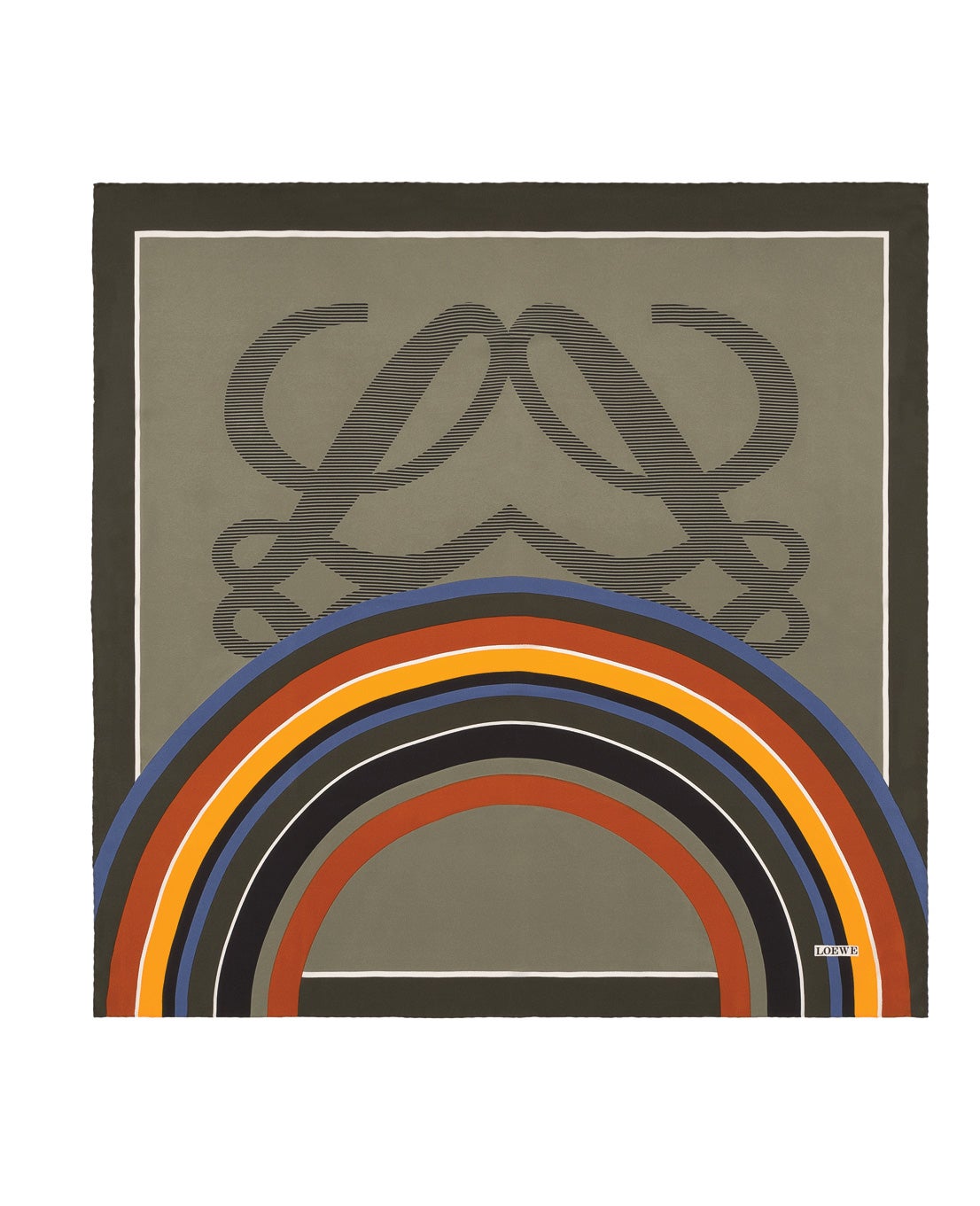 La fundación Loewe rinde homenaje al diseñador que creó el famoso anagrama de las cuatro eles con una exposición en su tienda de la calle Serrano de Madrid. En ese mismo edificio trabajó Antonio Vela durante 40 años, al frente de la dirección creativa de la casa española.