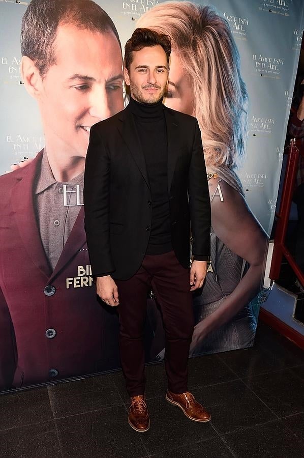 El actor acierta de lleno con este look 'casual chic'.