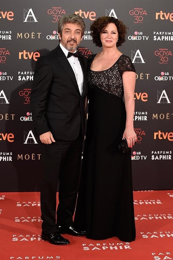 Ricardo Darín, nominado en la categoría de Mejor actor protagonista, con su esposa, Florencia Bass.